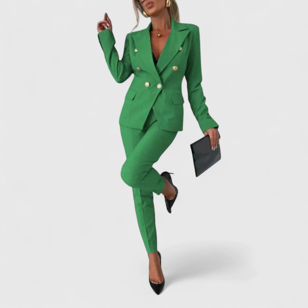 Areti Elegant Suit For Professional Timeless Style