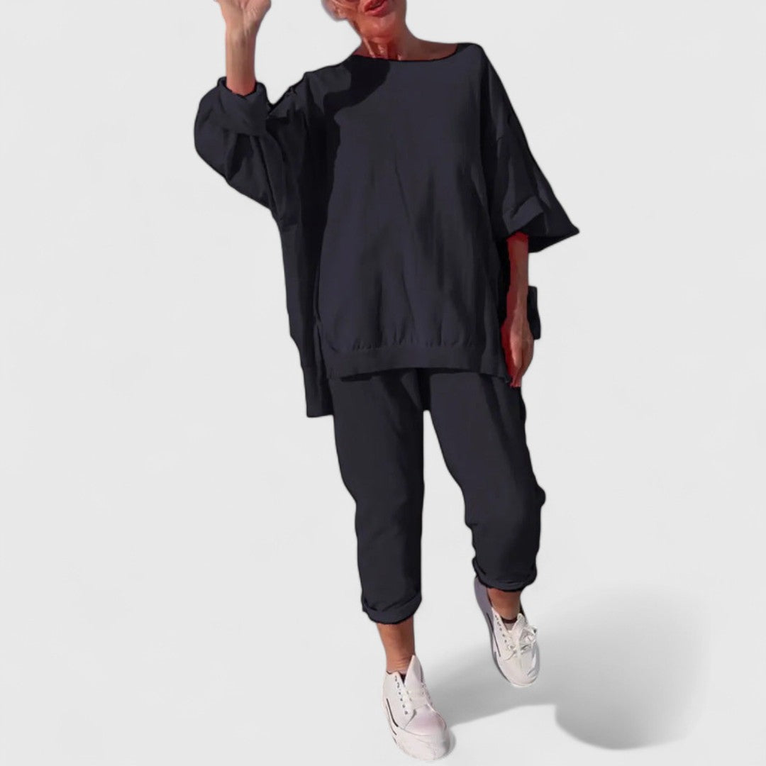 Daphne Lounge Set With Blouse And Comfortable Trousers