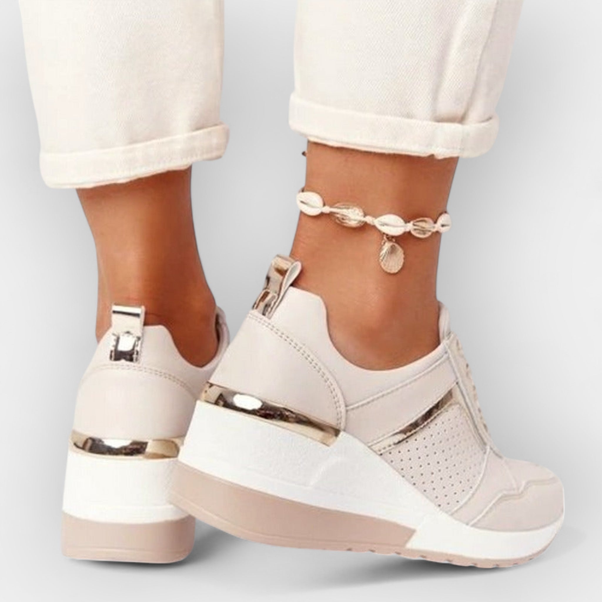 Ergonomic Orthopaedic Sneaker With Supportive Soft Sole