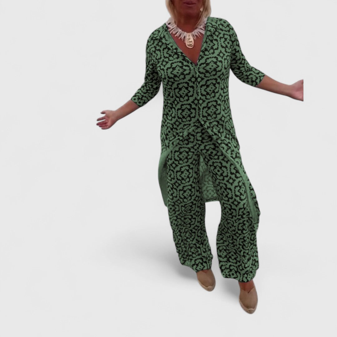 Carmela Vintage Set With Distinctive Prints And Buttons