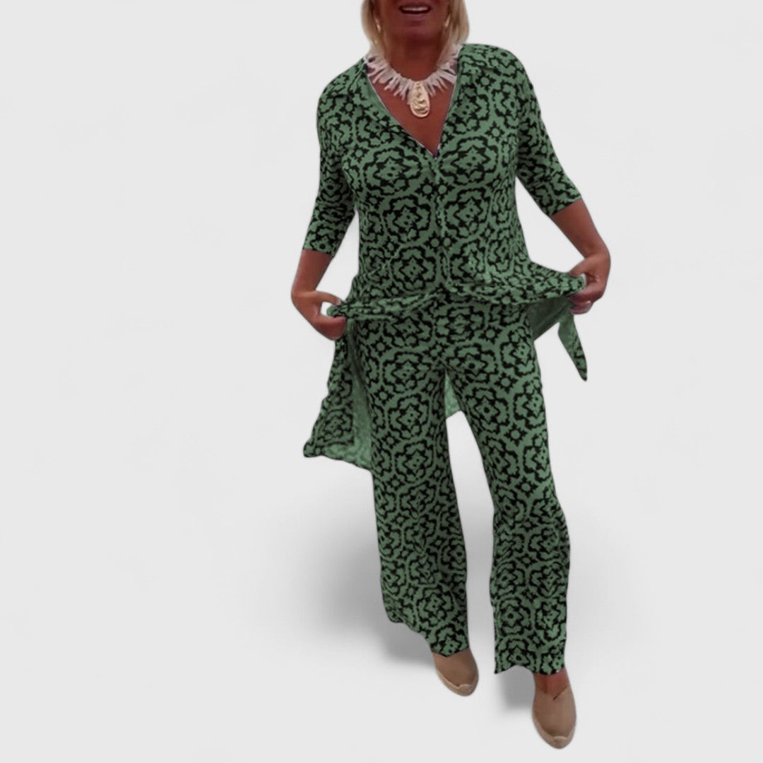 Carmela Vintage Set With Distinctive Prints And Buttons