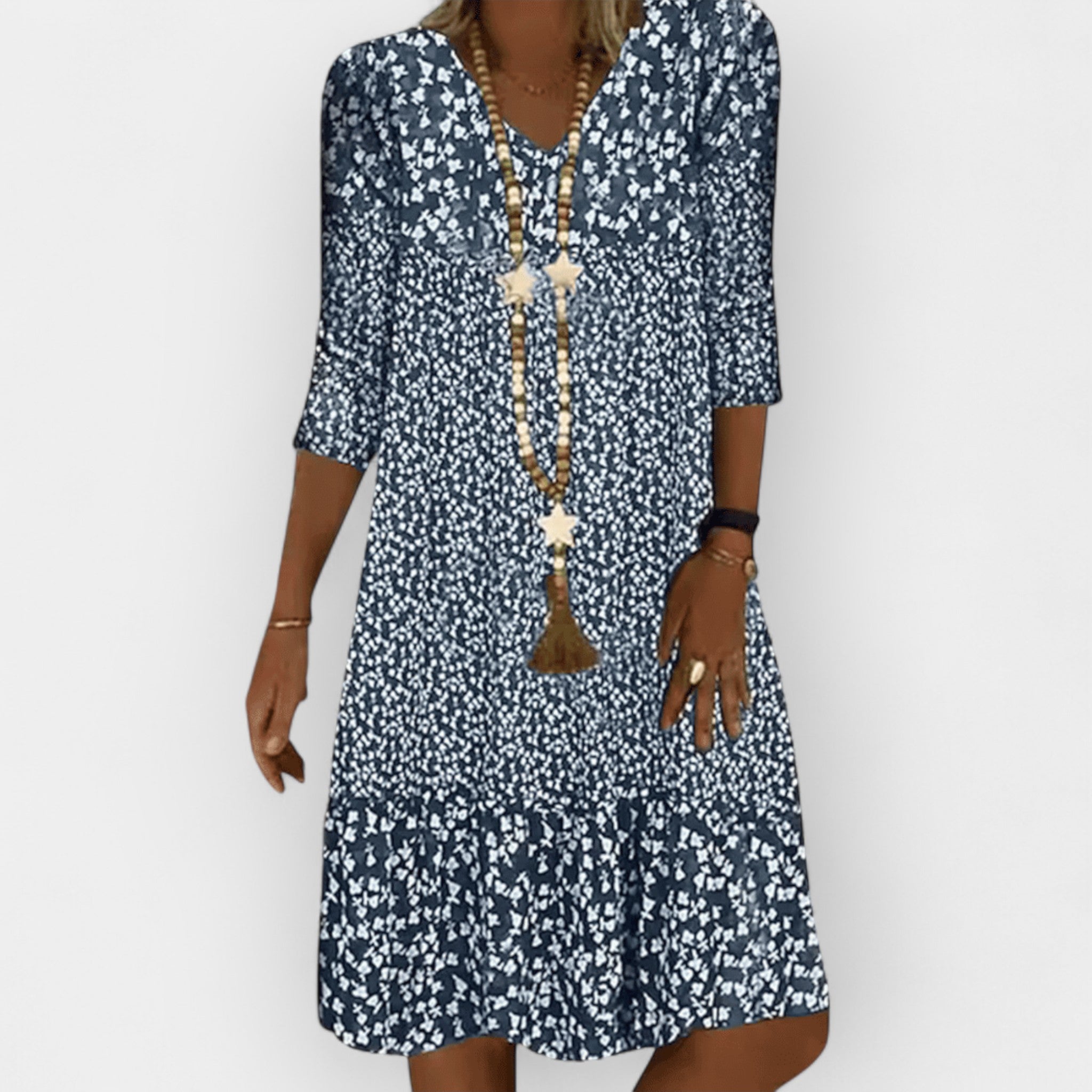 Lightweight Dress With Elegant Silhouette For All Occasions