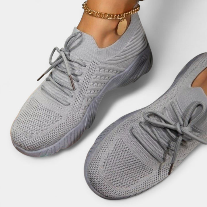 Ultra Light Sneakers With Sporty Comfort And Breathable