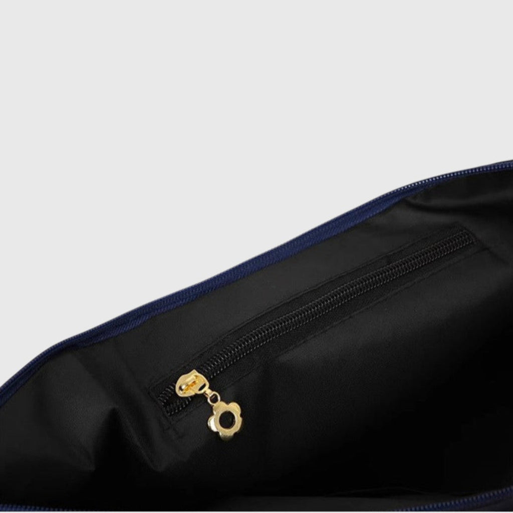 Maria Elegant Waterproof Handbag With Zip Closure Everyday