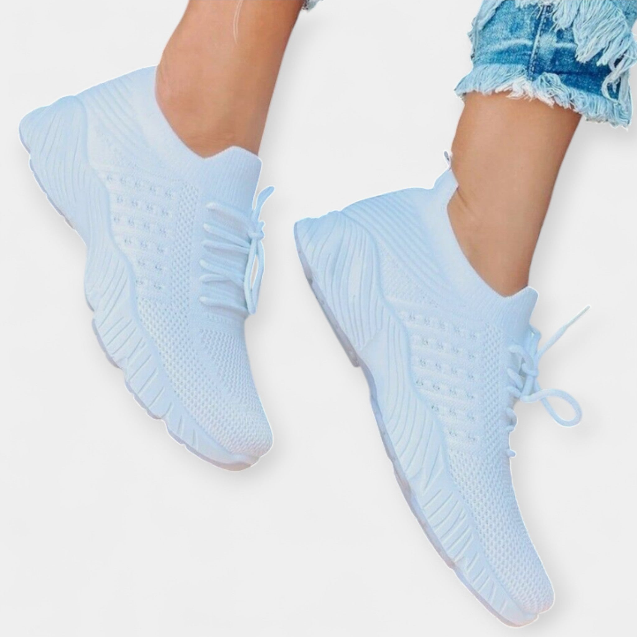 Ultra Light Sneakers With Sporty Comfort And Breathable