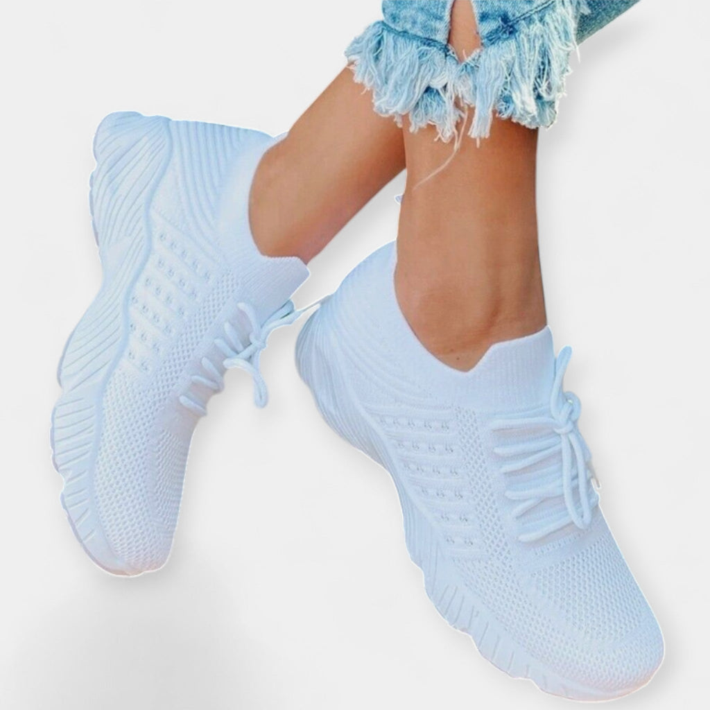 Ultra Light Sneakers With Sporty Comfort And Breathable