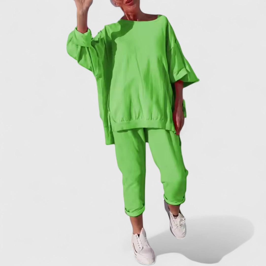 Daphne Lounge Set With Blouse And Comfortable Trousers