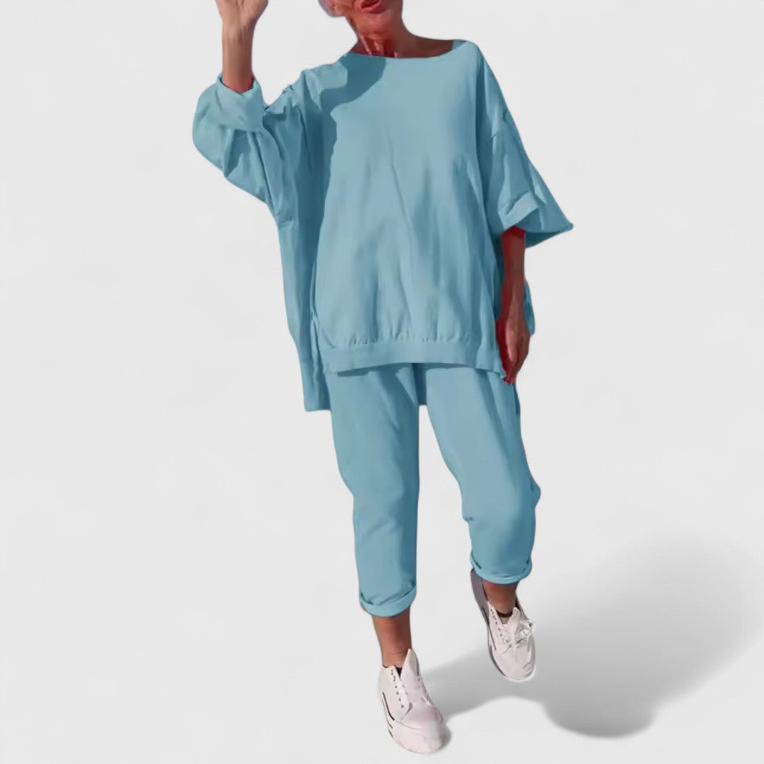 Daphne Lounge Set With Blouse And Comfortable Trousers