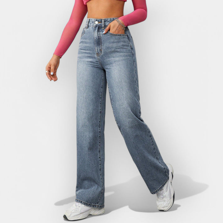 Timeless Straight Leg Jeans Classic Fit Denim Essential