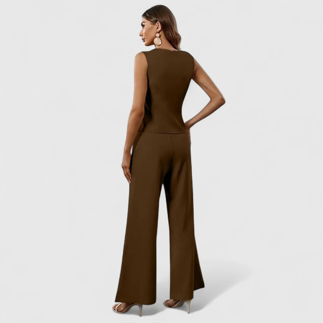 Vasso Women's Suit With Elegant Design And Comfortable Fit