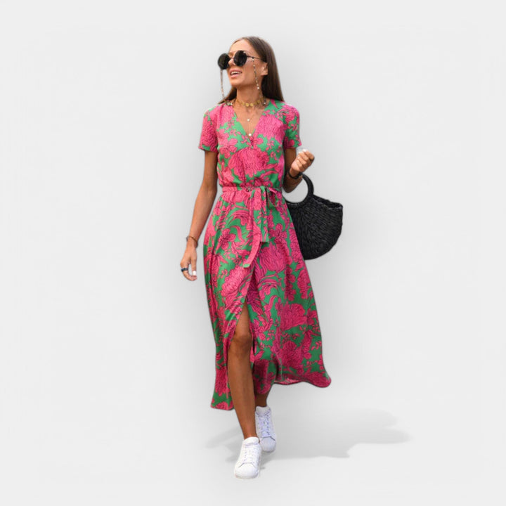 Comfortable Fit Dress With Timeless Silhouette For All Day
