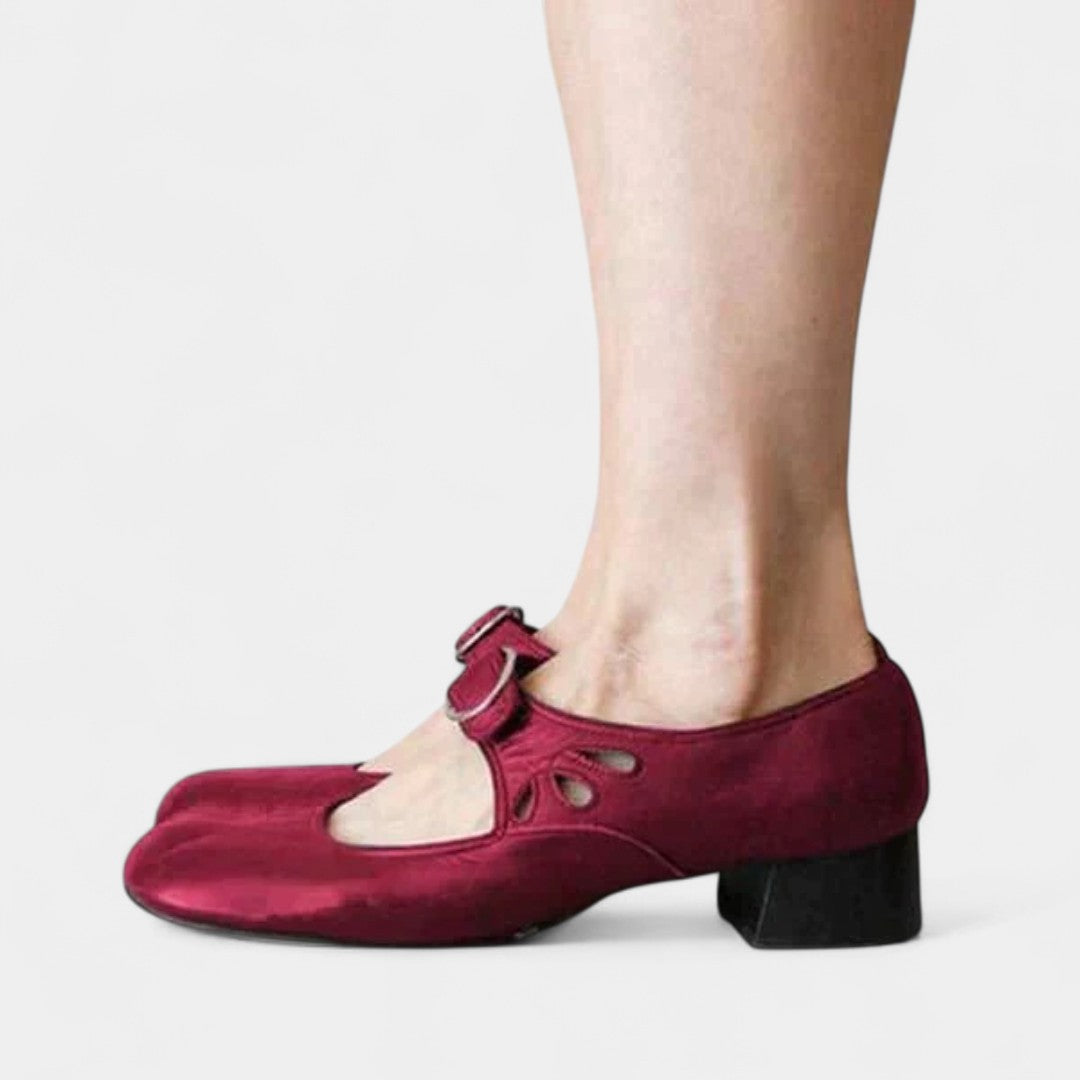 Georgia Leather Comfort Shoes with Soft Lining and Wide Fit