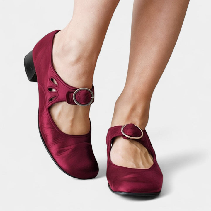 Georgia Leather Comfort Shoes with Soft Lining and Wide Fit
