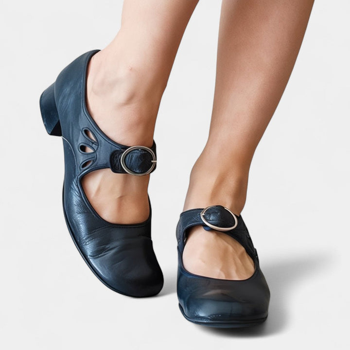 Georgia Leather Comfort Shoes with Soft Lining and Wide Fit