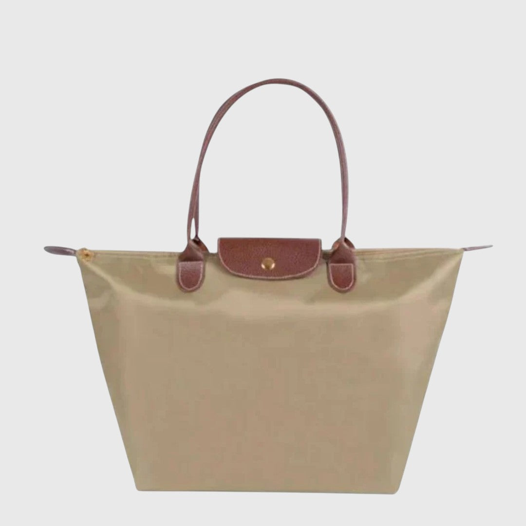 Maria Elegant Waterproof Handbag With Zip Closure Everyday